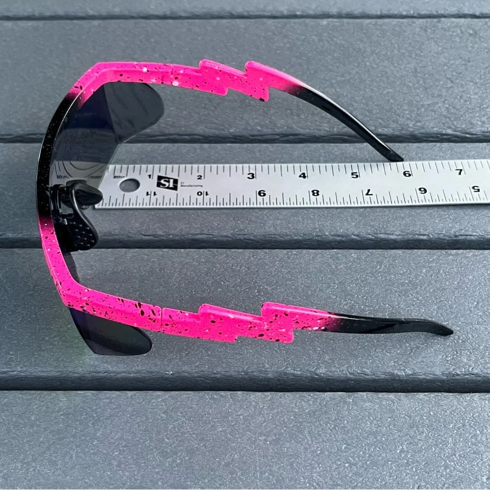 ✨Host Pick!✨💕Retro Y2K; Pink and Black Speckled Sunglasses; Rainbow Chrome Lens - Picture 3 of 6
